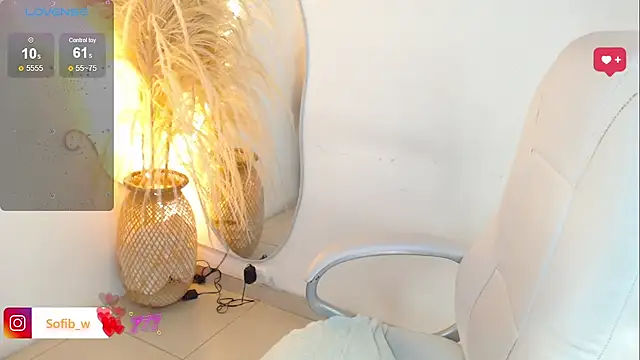 Sofi BBW online show from March 12, 1:04 pm