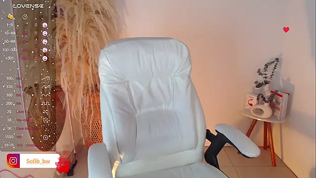 Sofi BBW online show from November 6, 12:42 pm