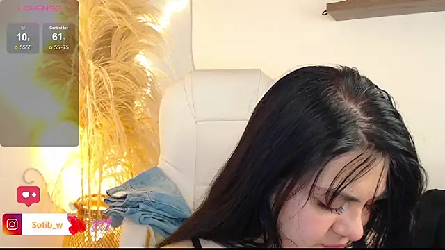 Snapshot of Sofi_BBW chatting on July 15, 12:34 pm Sofi BBW online show from July 15, 12:34 pm