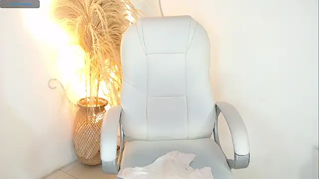 Sofi BBW online show from March 20, 12:39 pm