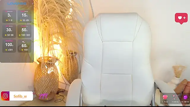 Snapshot of Sofi_BBW chatting on May 21, 12:35 pm Sofi BBW online show from May 21, 12:35 pm