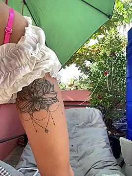 White Lu online show from February 14, 2:23 am