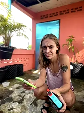 White Lu online show from November 12, 2:04 am