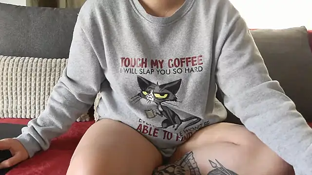 bunnyfox420 online show from May 9, 2:42 pm