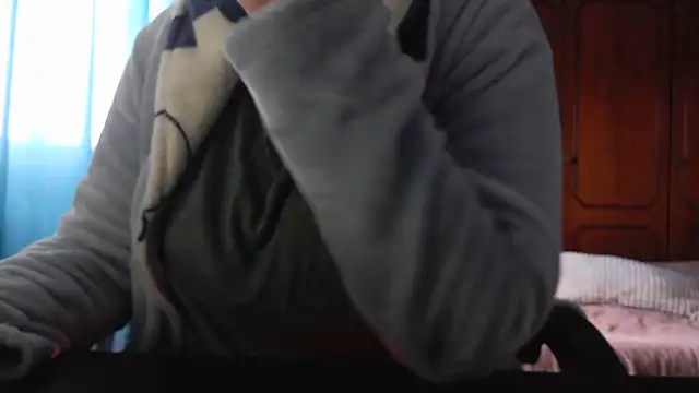 bunnyfox420 online show from December 22, 1:55 pm