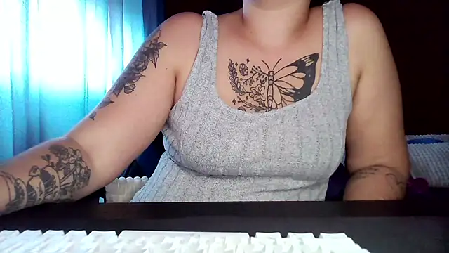 bunnyfox420 online show from September 27, 2:12 pm