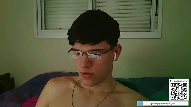 vitorsafado19 online show from April 19, 11:51 pm