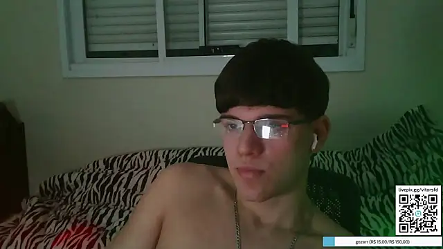 vitorsafado19 online show from October 19, 5:10 am