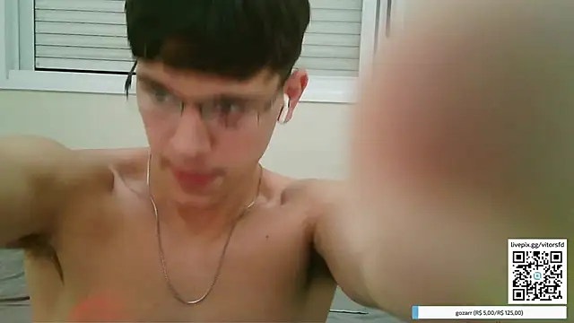 vitorsafado19 online show from February 1, 5:17 am