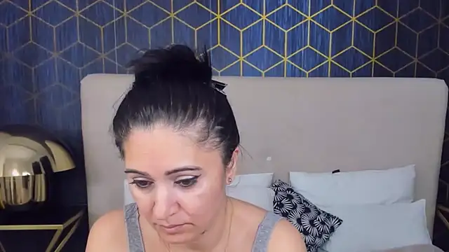 ValeryBlakes online show from December 19, 8:00 pm