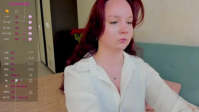 maya suun online show from May 15, 1:25 am