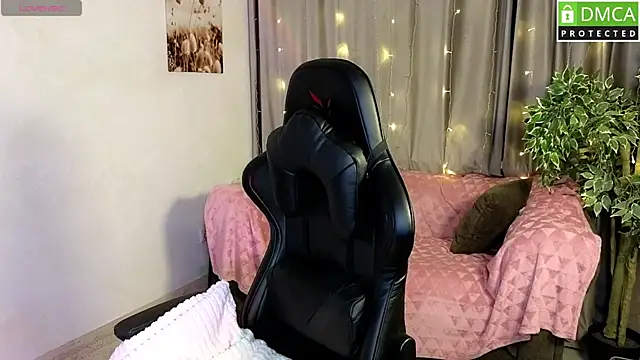 Snapshot of lu_muon chatting on November 15, 12:03 am lu muon online show from November 15, 12:03 am