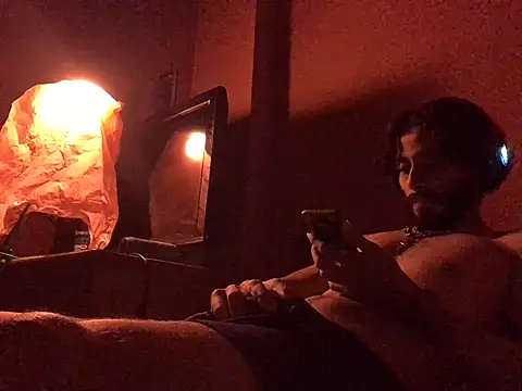 Snapshot of Nooneisthis chatting on March 13, 5:43 am Nooneisthis online show from March 13, 5:43 am