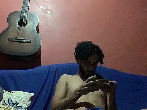 Snapshot of Nooneisthis chatting on February 13, 3:07 am Nooneisthis online show from February 13, 3:07 am