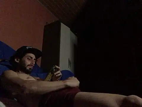 Snapshot of Nooneisthis chatting on February 8, 8:20 am Nooneisthis online show from February 8, 8:20 am