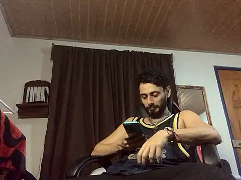 Nooneisthis online show from May 10, 4:16 am