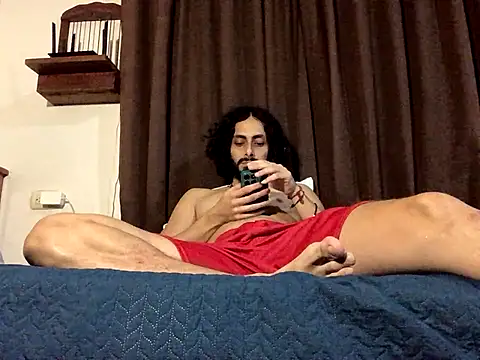 Nooneisthis online show from November 5, 6:38 am