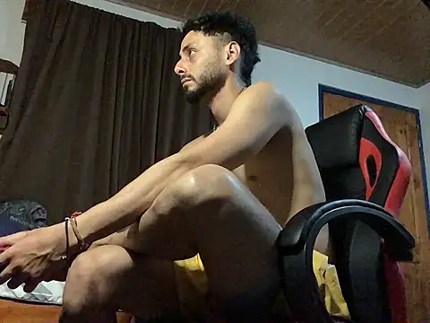 Nooneisthis online show from April 10, 5:36 am