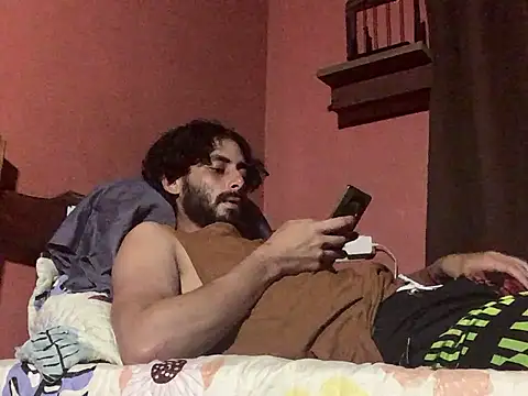 Snapshot of Nooneisthis chatting on March 5, 4:45 am Nooneisthis online show from March 5, 4:45 am