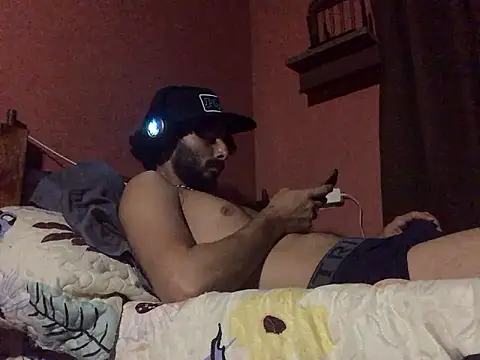 Snapshot of Nooneisthis chatting on March 6, 9:36 am Nooneisthis online show from March 6, 9:36 am