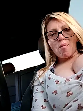 barbieinbondage7 online show from March 23, 2:00 am