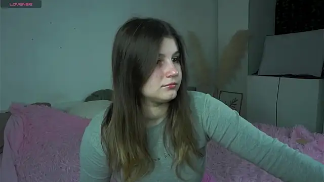 Snapshot of nawuwu chatting on November 21, 5:50 am nawuwu online show from November 21, 5:50 am