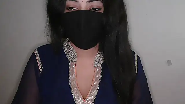 Reddy Trisha online show from April 7, 10:11 pm