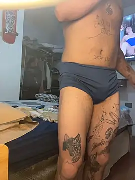 Snapshot of paullliliu chatting on January 8, 12:55 pm paullliliu online show from January 8, 12:55 pm