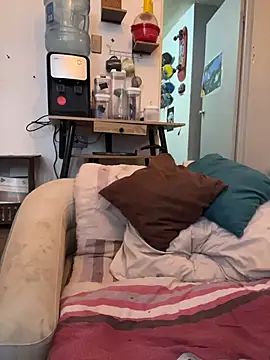 paullliliu online show from March 13, 4:34 pm