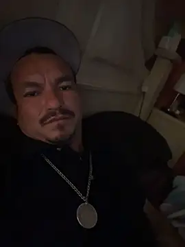 paullliliu online show from May 18, 1:49 pm