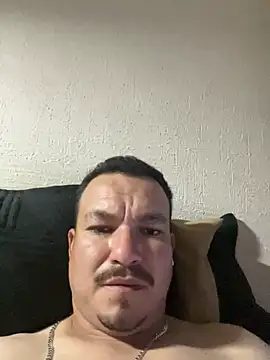 Snapshot of paullliliu chatting on January 23, 7:43 am paullliliu online show from January 23, 7:43 am