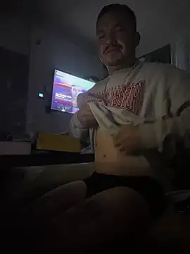 Snapshot of paullliliu chatting on January 22, 1:11 pm paullliliu online show from January 22, 1:11 pm