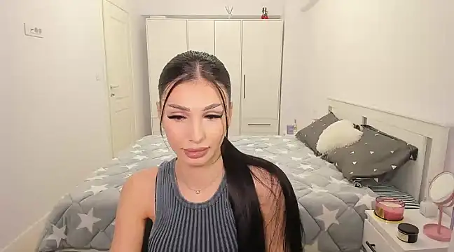 Snapshot of HelenShawn chatting on March 19, 12:04 am HelenShawn online show from March 19, 12:04 am