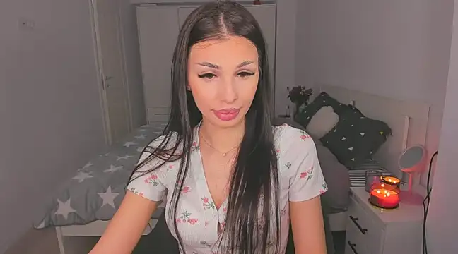 Snapshot of HelenShawn chatting on March 22, 10:15 pm HelenShawn online show from March 22, 10:15 pm