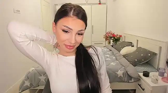 Snapshot of HelenShawn chatting on March 9, 10:30 pm HelenShawn online show from March 9, 10:30 pm