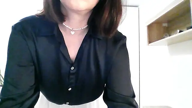 Victoria Glam online show from September 9, 5:44 pm