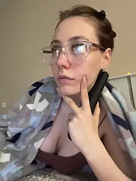 Molli Luv online show from November 5, 9:23 am