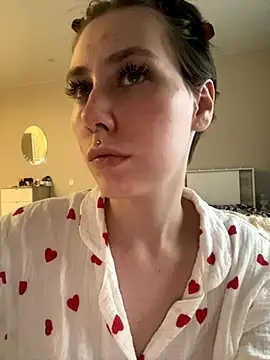 Snapshot of Molli_Luv chatting on September 9, 1:53 pm Molli Luv online show from September 9, 1:53 pm