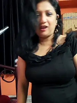 horny lizia online show from December 19, 5:04 pm