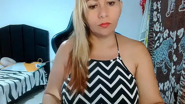 Snapshot of mariana0x chatting on March 20, 11:49 am mariana0x online show from March 20, 11:49 am
