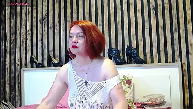 Alis Lovi online show from May 5, 9:29 pm
