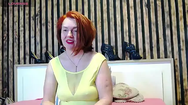 Snapshot of Alis_Lovi chatting on February 28, 10:26 am Alis Lovi online show from February 28, 10:26 am