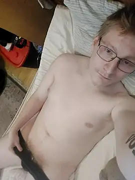 Arttuforyounakedboy online show from March 12, 1:26 pm