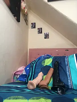 Madeline Cooper08 online show from January 14, 8:12 pm