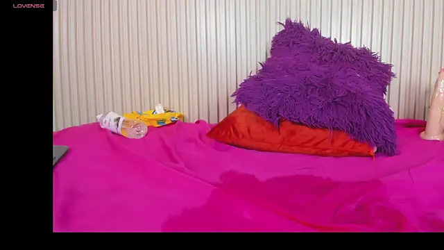 Madeline Cooper08 online show from February 12, 9:01 pm