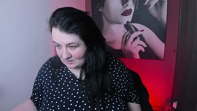 Snapshot of QueenOfHaze chatting on February 9, 12:03 pm QueenOfHaze online show from February 9, 12:03 pm