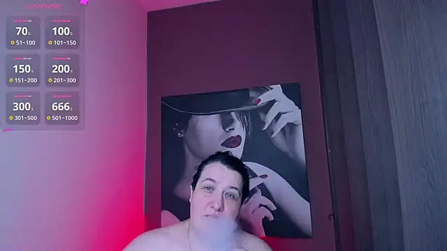 QueenOfHaze online show from January 16, 7:56 am