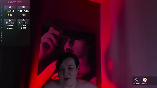QueenOfHaze online show from June 2, 9:09 am