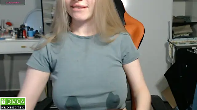 crystalyss online show from February 9, 2:31 am