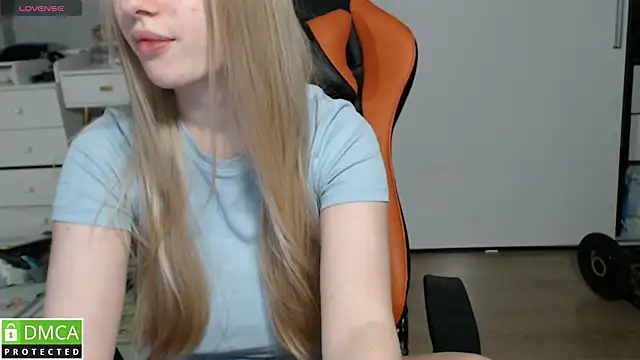 crystalyss online show from January 16, 12:25 am